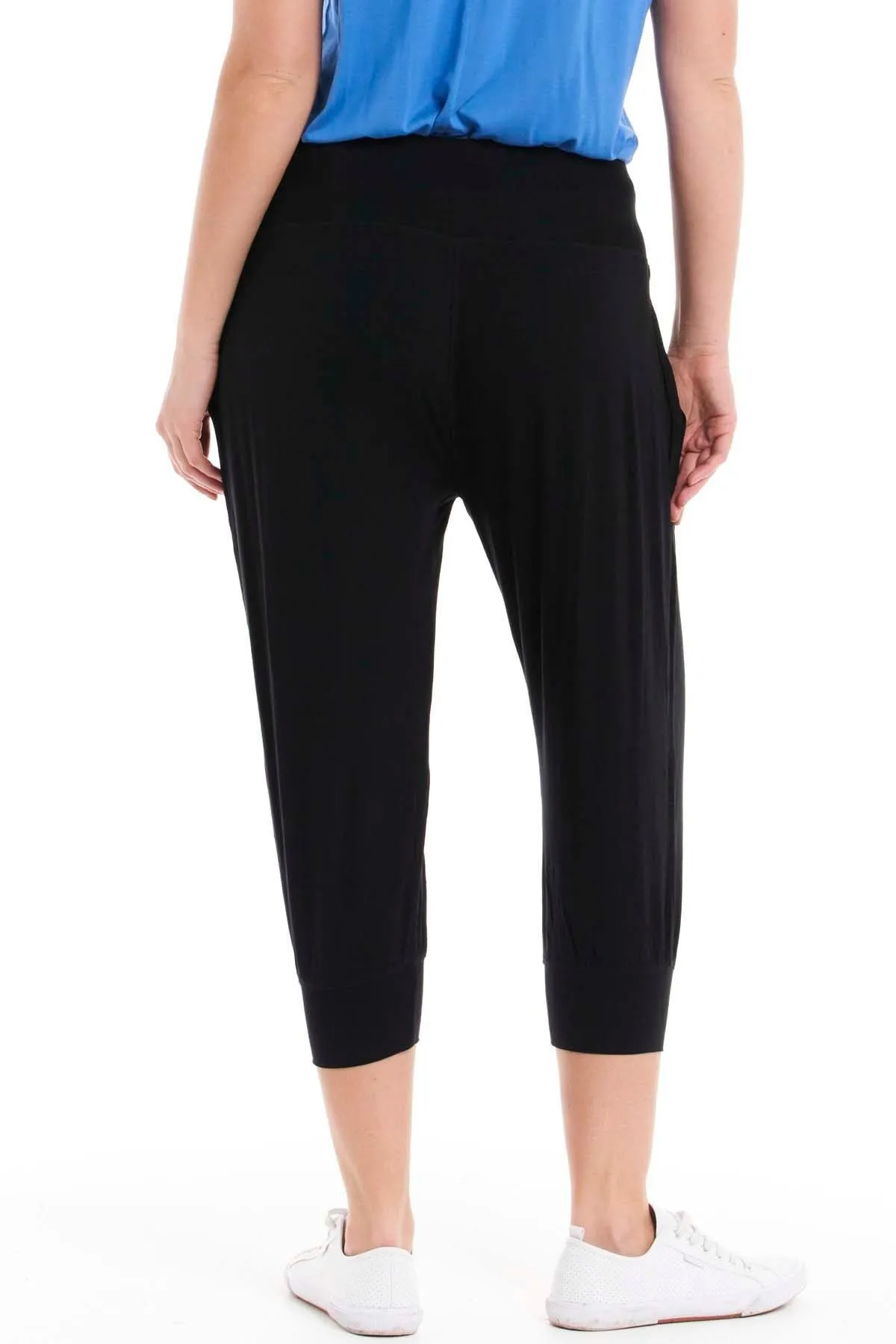 Betty Basics Michelle Harem Jogger in Black