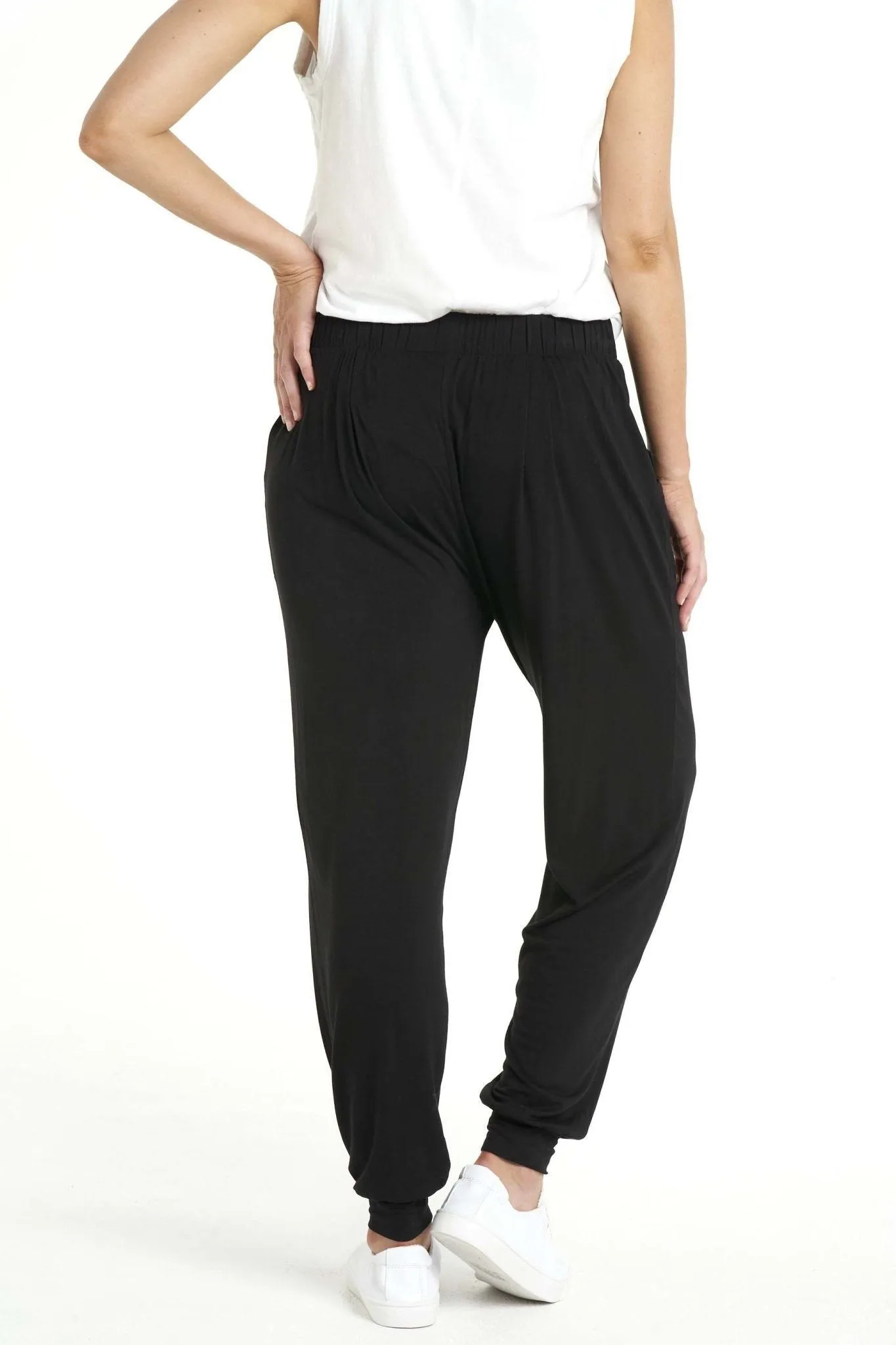 Betty Basics Paris Harem Pant in Black