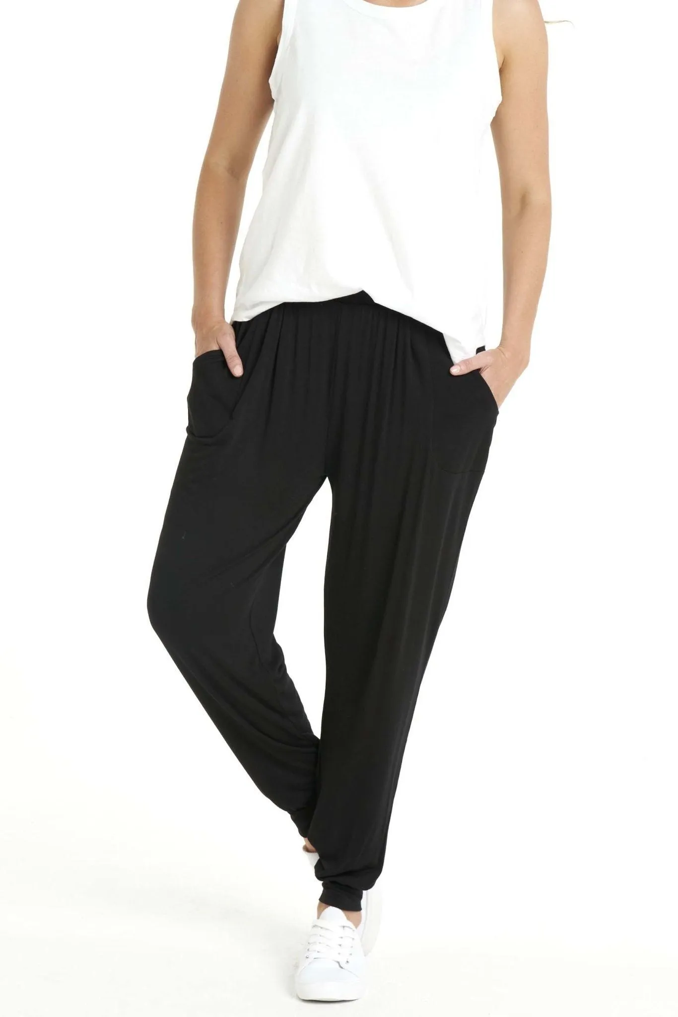 Betty Basics Paris Harem Pant in Black