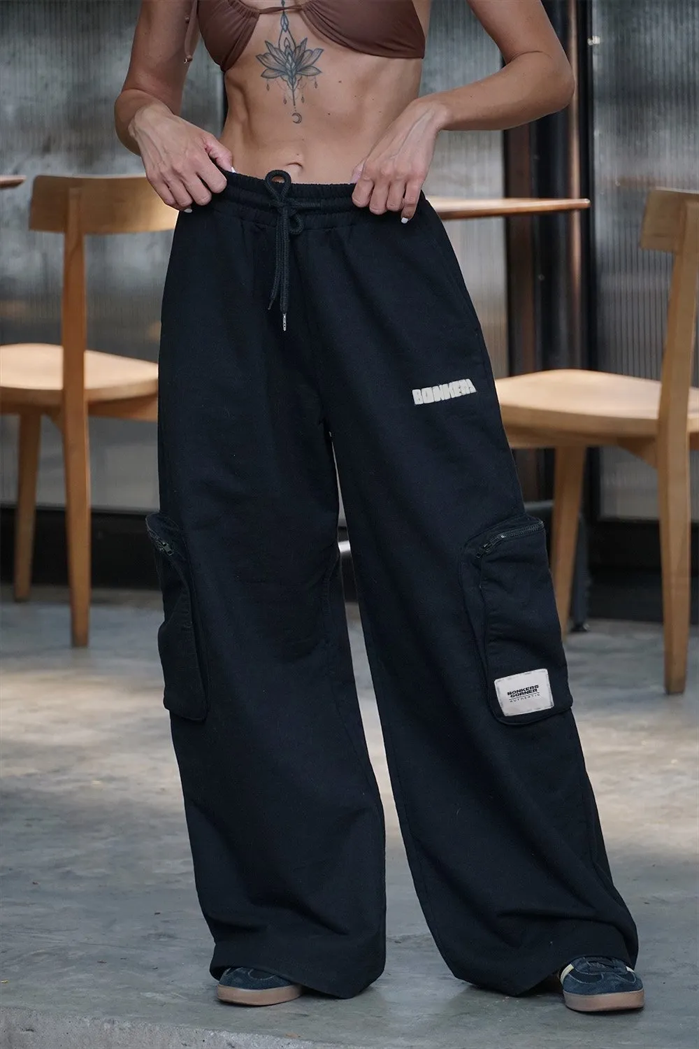 Black Heavyweight Cargo Pants With Pockets