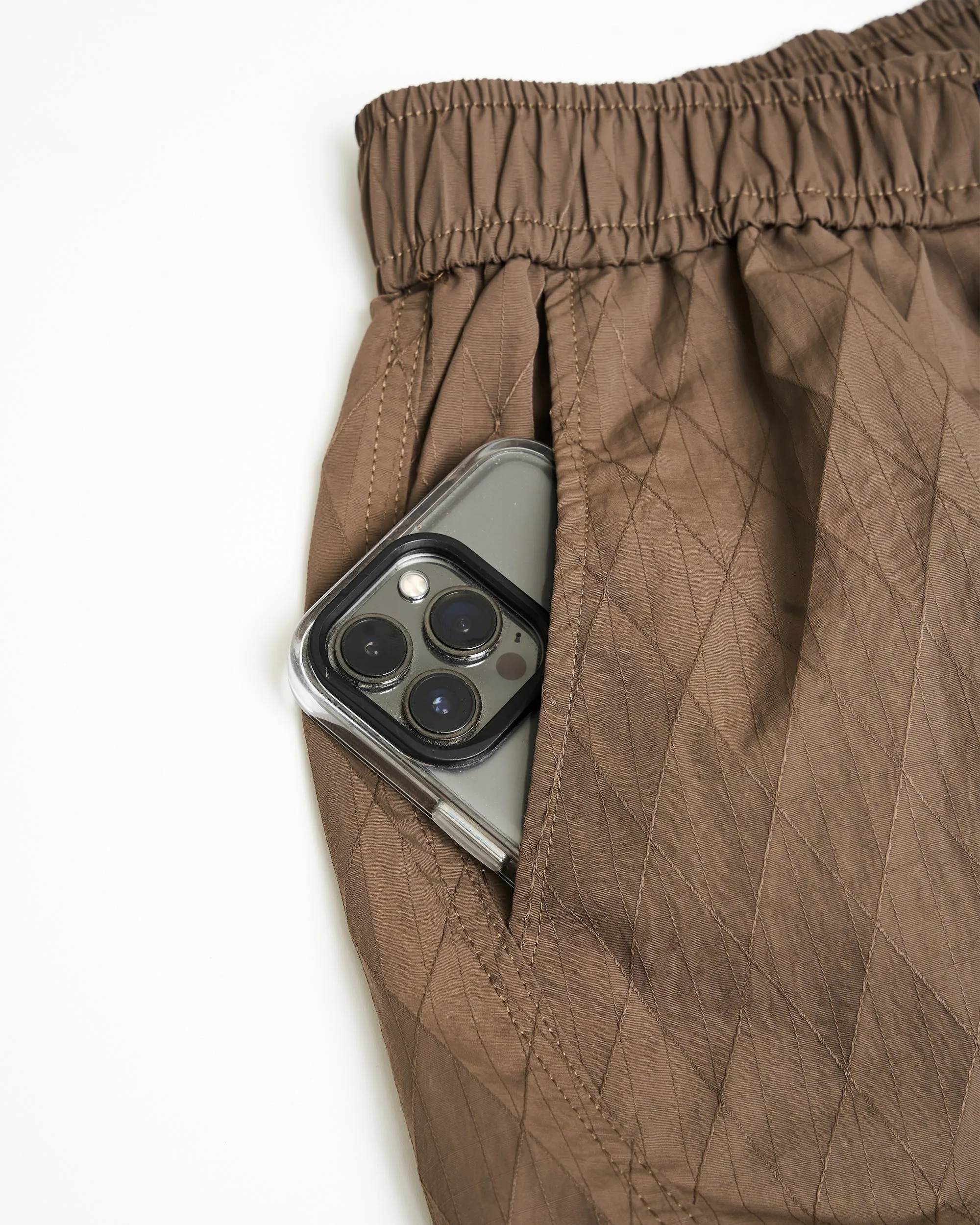 ESSENTIAL SHORTS (BROWN)