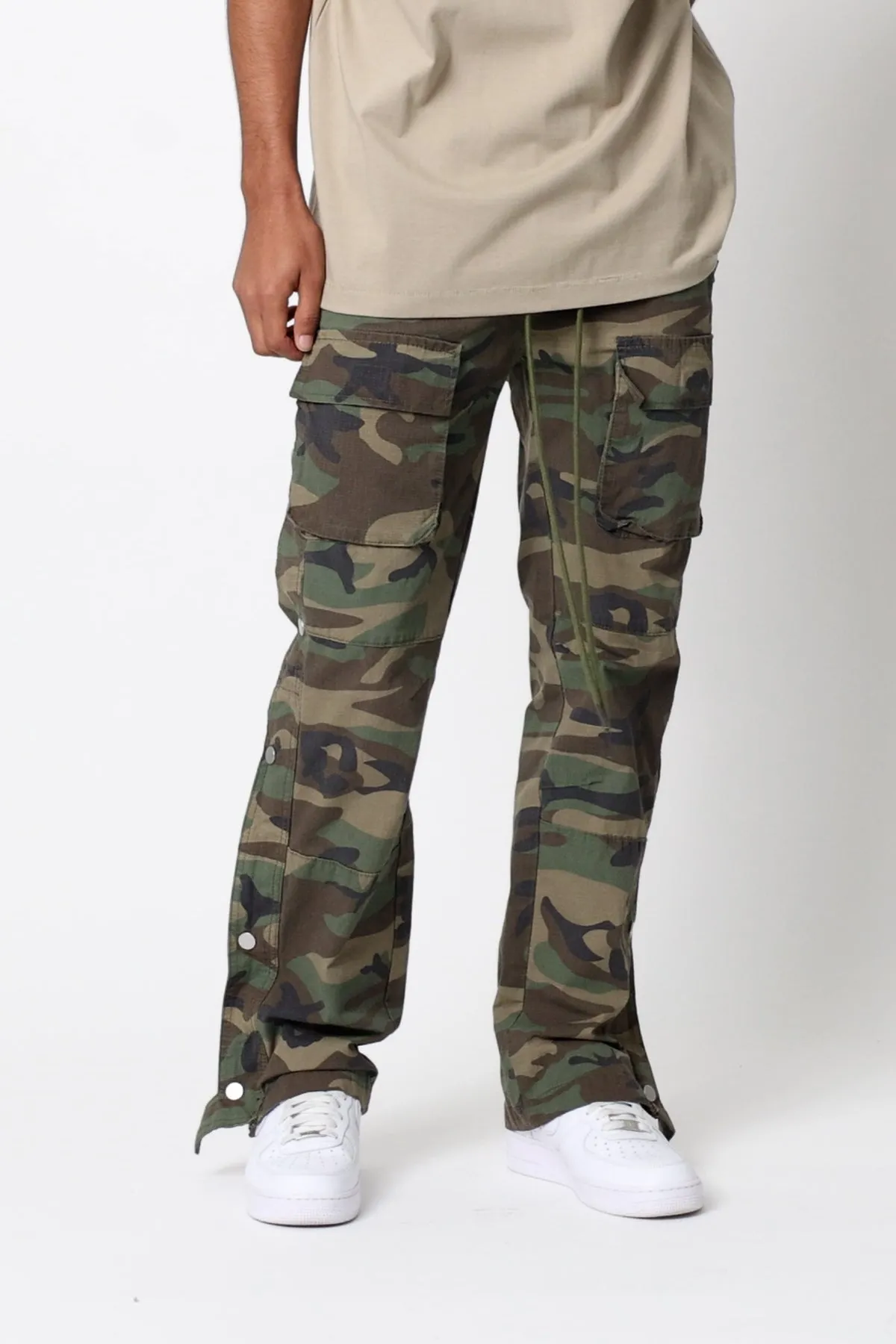 Snap Front Cargo Pants - Camo