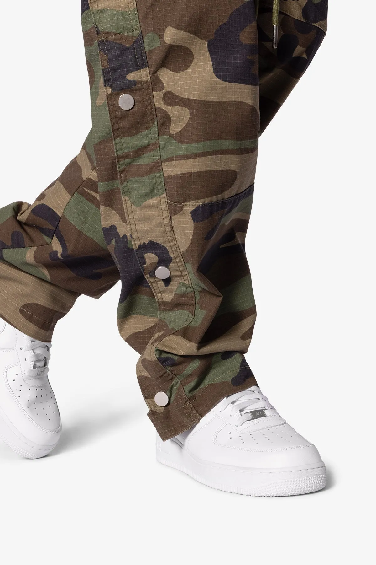 Snap Front Cargo Pants - Camo